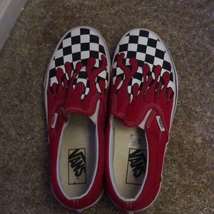 These vans are a 7.0 in men’s. And a 8.5 woman’s.